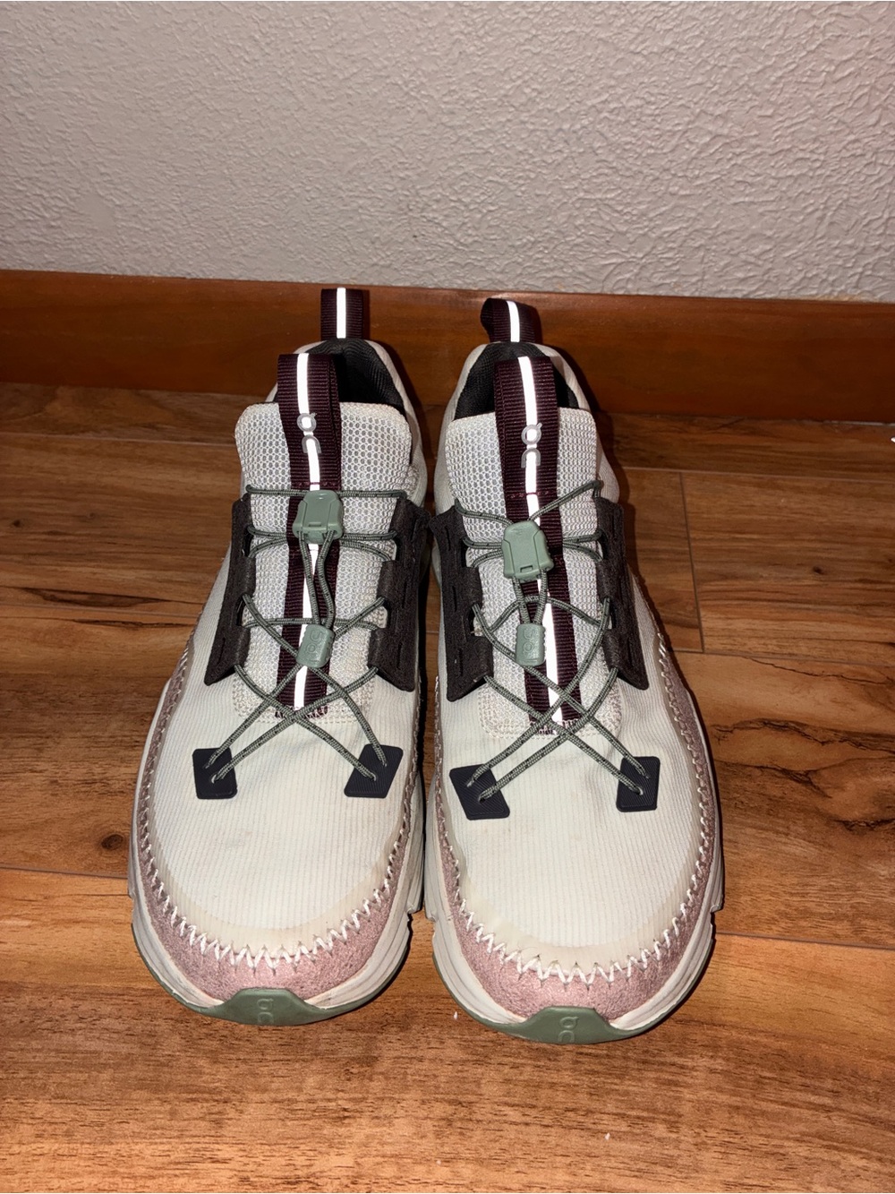 On Cloud Women’s Cloudaway Running Shoe Sneakers White Ice Moss - size 9 - Picture 3 of 11